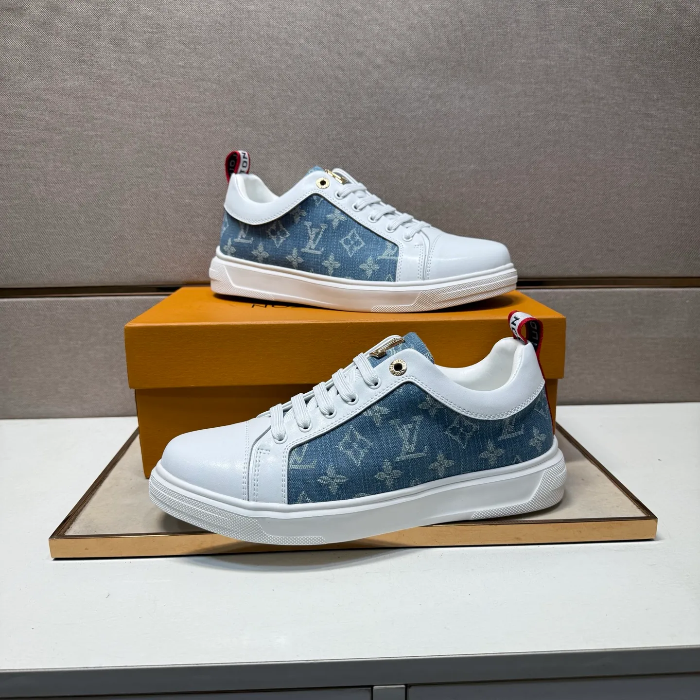 ⬛️Men's shoes 💰p400 [LV～] Men's casual shoes 2025z cabinet sales simultaneously 🔶Size: 38-44#️⃣ 🔷3 colors🔜The upper is made of multi-material splicing ➕Genuine leather lining, comfortable and breathable, sole: original comfortable and wear-resistant outsole, ⚠️real thing📱photographed🎬real thing is better📢📢📢